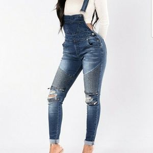 Fashion Nova overalls